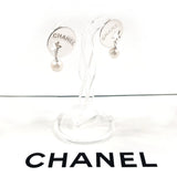 CHANEL シャネル ラウンドプレート ロゴ スター イヤリング
 シルバー925/フェイクパール シルバー【中古】
 レディース